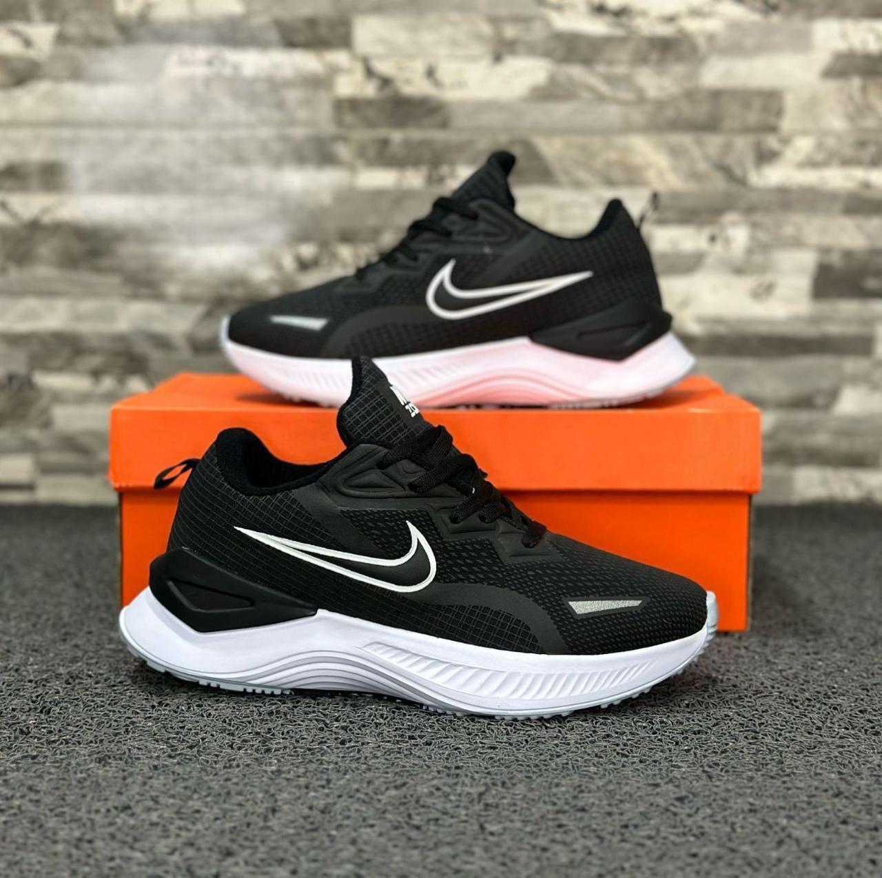 NIKE DIAMANTE CABALLERO.