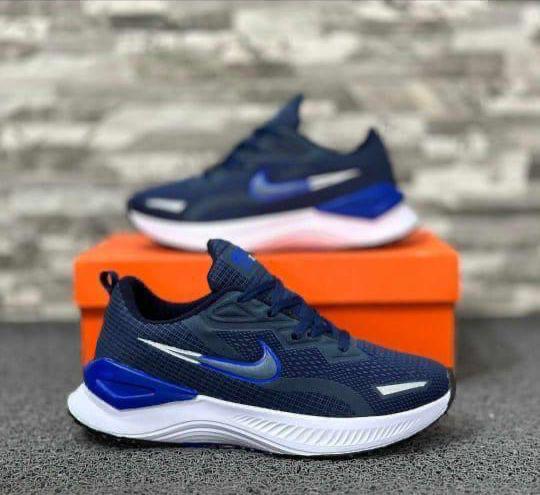 NIKE DIAMANTE CABALLERO.